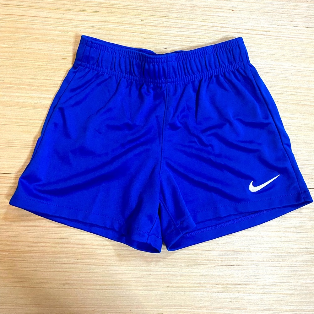 Shorts NIKE blue XS
